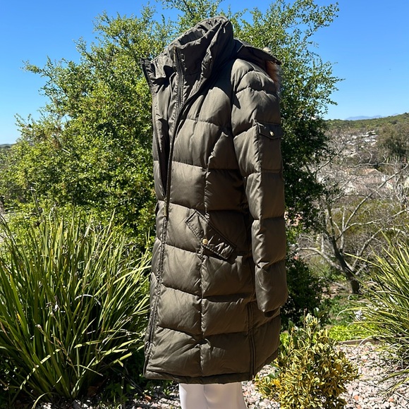 Ellen Tracy olive puffer coat faux fur detachable hood - Picture 3 of 17